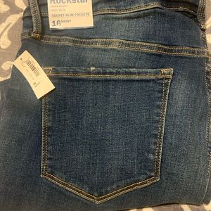 Old Navy Rockstar Super Skinny High Rise jeans in size 16 Short. New with tags.